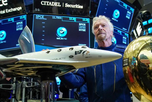 Richard Branson Of Virgin Galactic Successfully Travels To Space ...